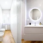Singer House In Center Town Apartman *