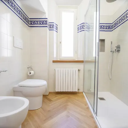 Διαμέρισμα Singer House In Center Town